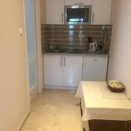 Barcza Vendeghaz באלאטונפורד