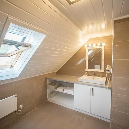 Barcza Vendeghaz מלון באלאטונפורד