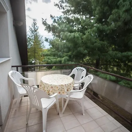 Barcza Vendeghaz 3* באלאטונפורד