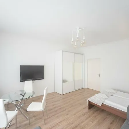 מלון Barcza Vendeghaz 3*