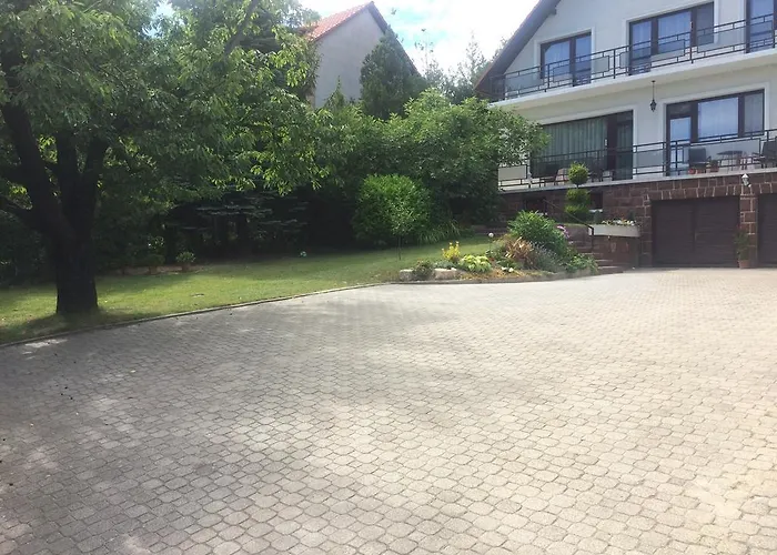 Hotel Barcza Vendeghaz 3*